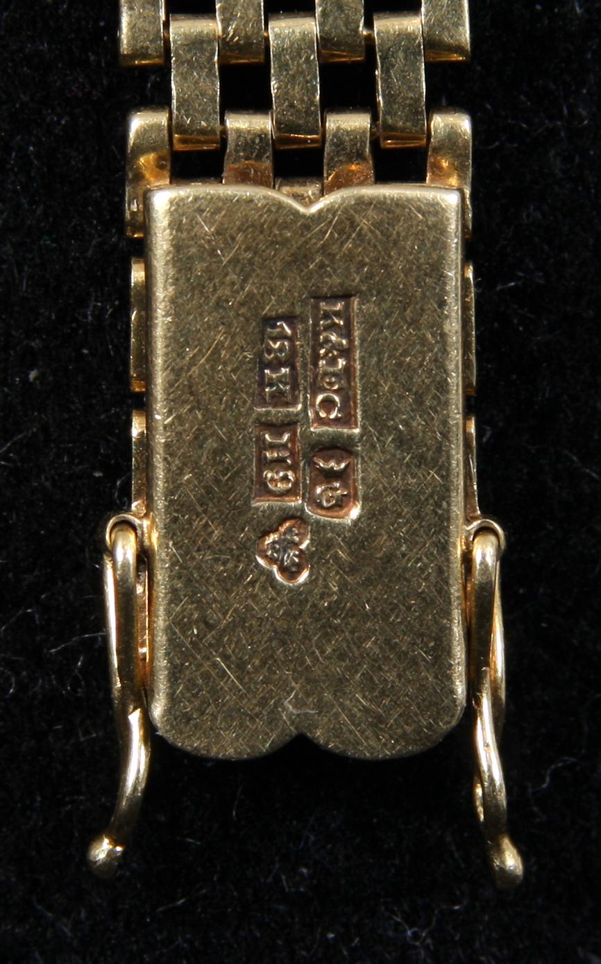 DAMARMBANDSUR, 18K guld. Urverk Jaeger Le Coultre. 26 gram.