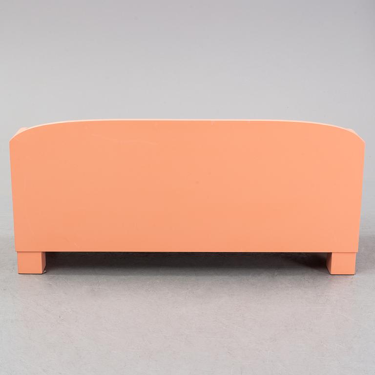 Marie-Louise Ekman, a bench/sofa, executed for the Marie-Louise Ekman exhibition at Moderna Museet, Stockholm 2017.