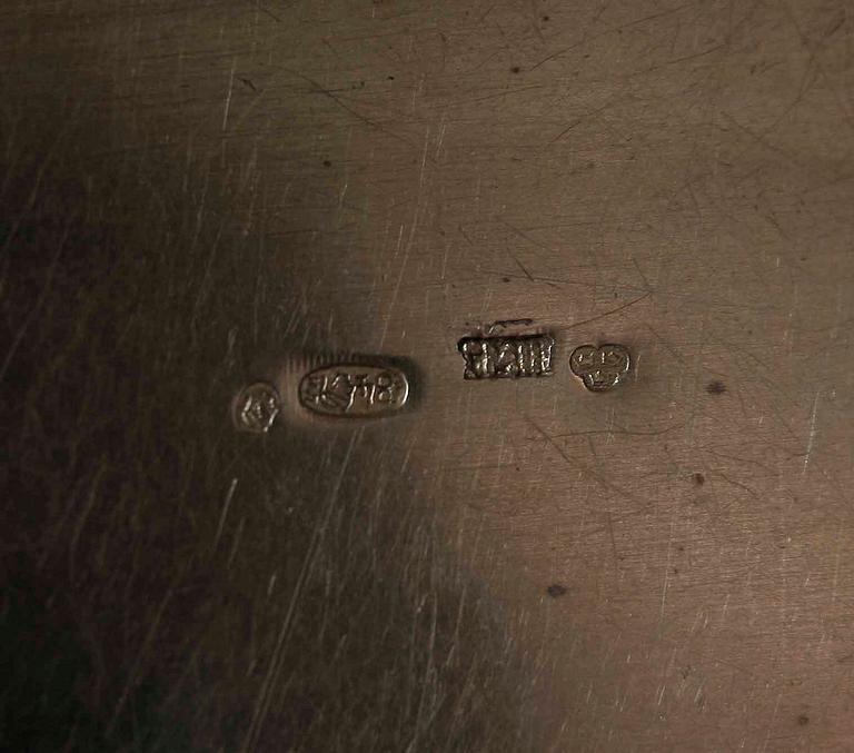 DOSA, silver, Ryssland, 1896-1908. Vikt 300 gr.