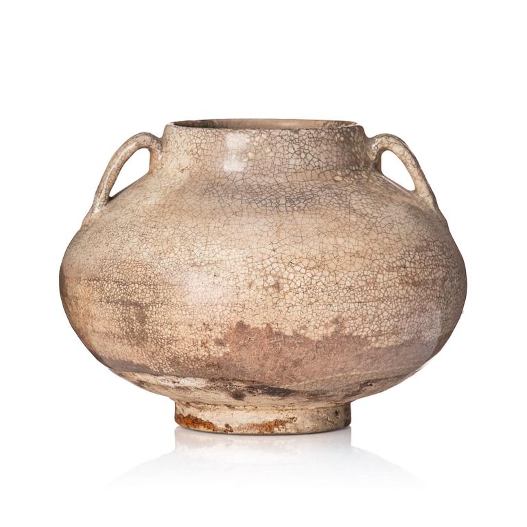 A ge glazed jar, Song/Yuan dynasty.