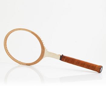 Tennis racket, Fila. Signed by Björn Borg. Specially customized FILA prototype racket in wood, 1977/78.