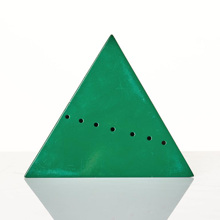 Lucio Fontana, "Piramide".