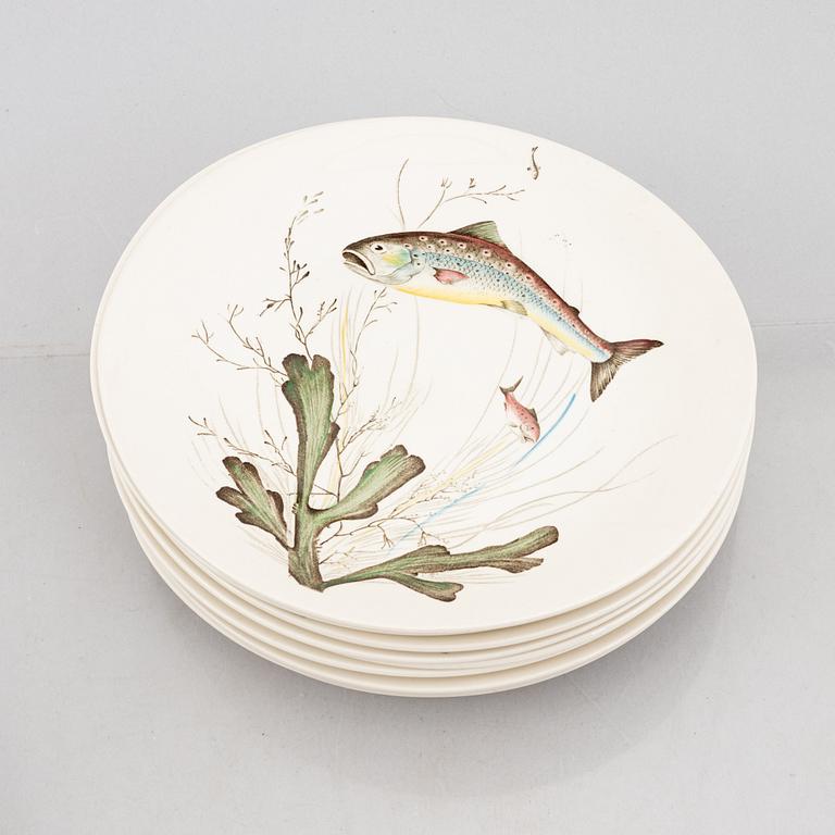 A 14-piece "Fish" service, Johnson Bros, England.