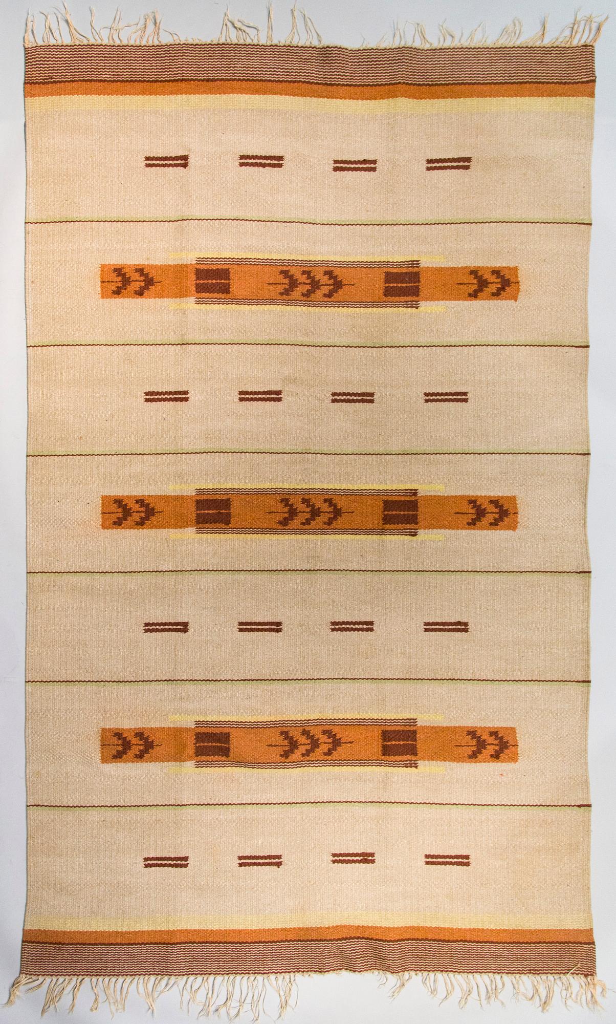 Hårgarnsmattor, 3 st, 1930-tal. Ca 245 x 150 cm och 123 x 53 cm.