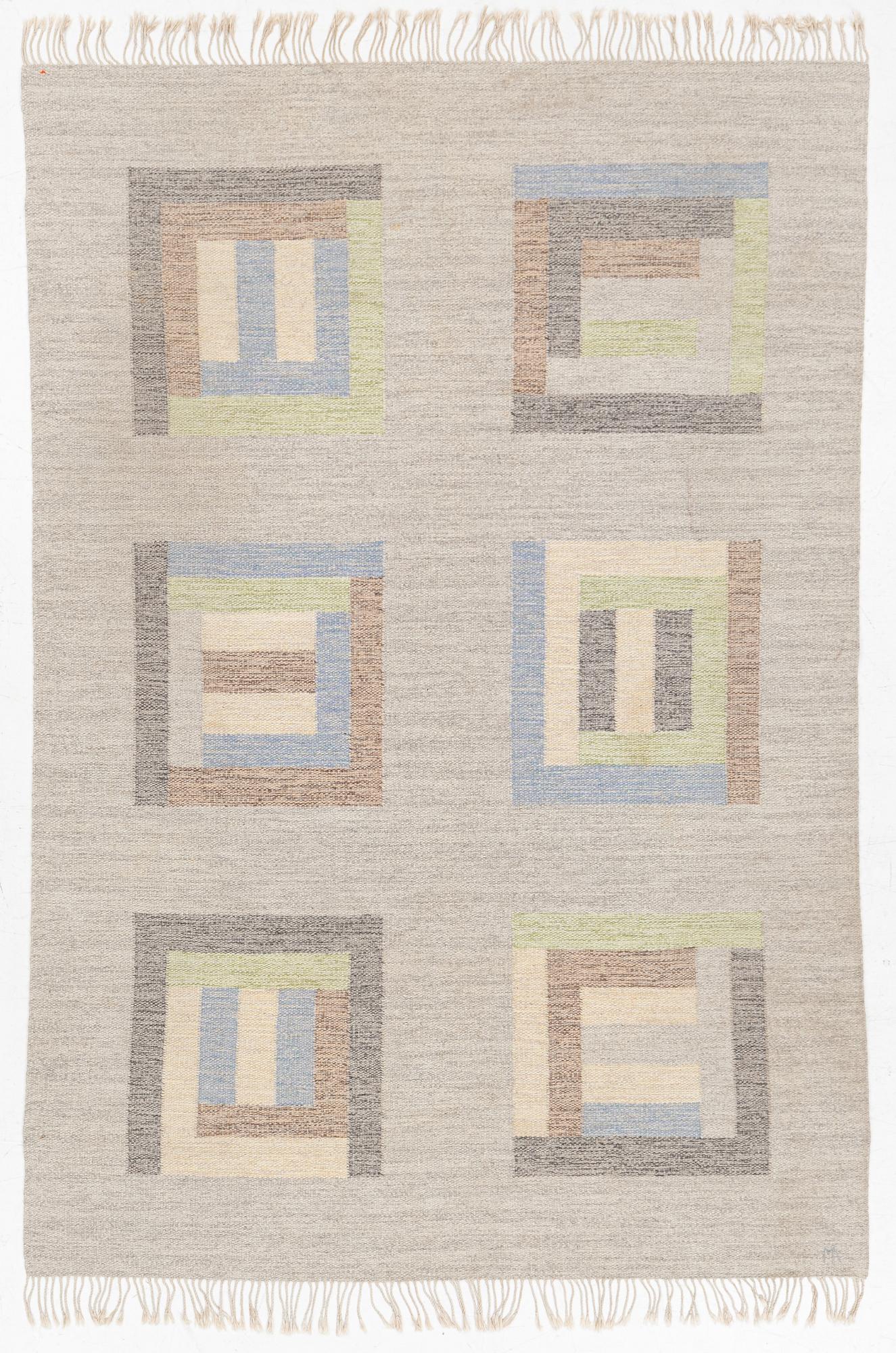 Margareta Åkerberg “Rödlöga” flatweave rug, 250 x 173 cm, signed MÅ.