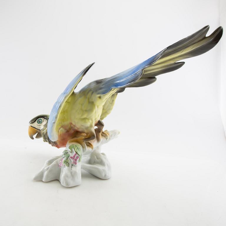 Figurine Cluj-Napoca Romania mid-20th century porcelain.