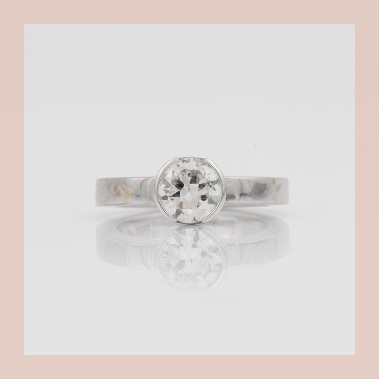 RING, Gaudy, Stockholm 1999, 18k vitguld med gammalslipad diamant, ca 1.20 ct. Kvalité ca G-H/VS-SI.