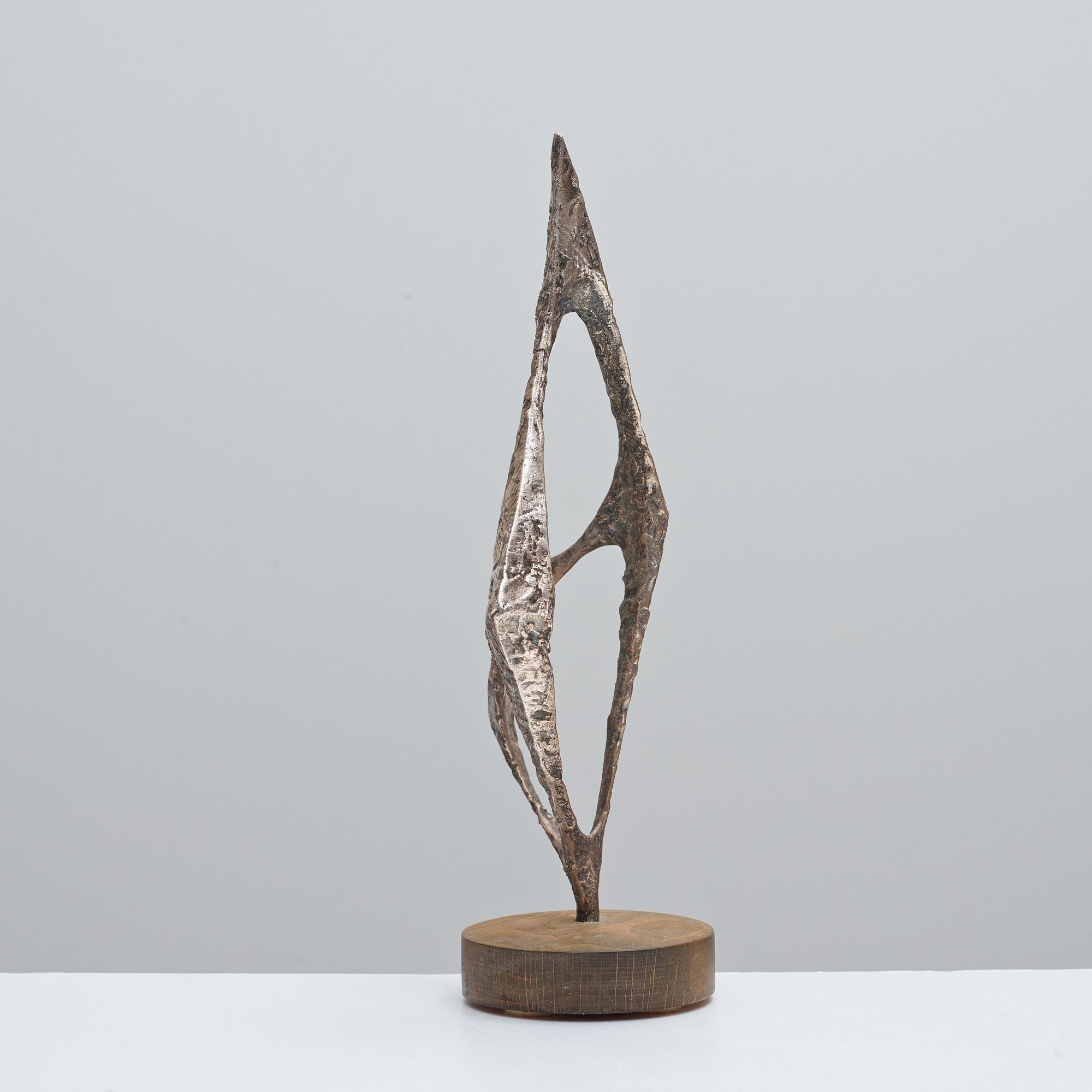Arne Jones, "Treklang".