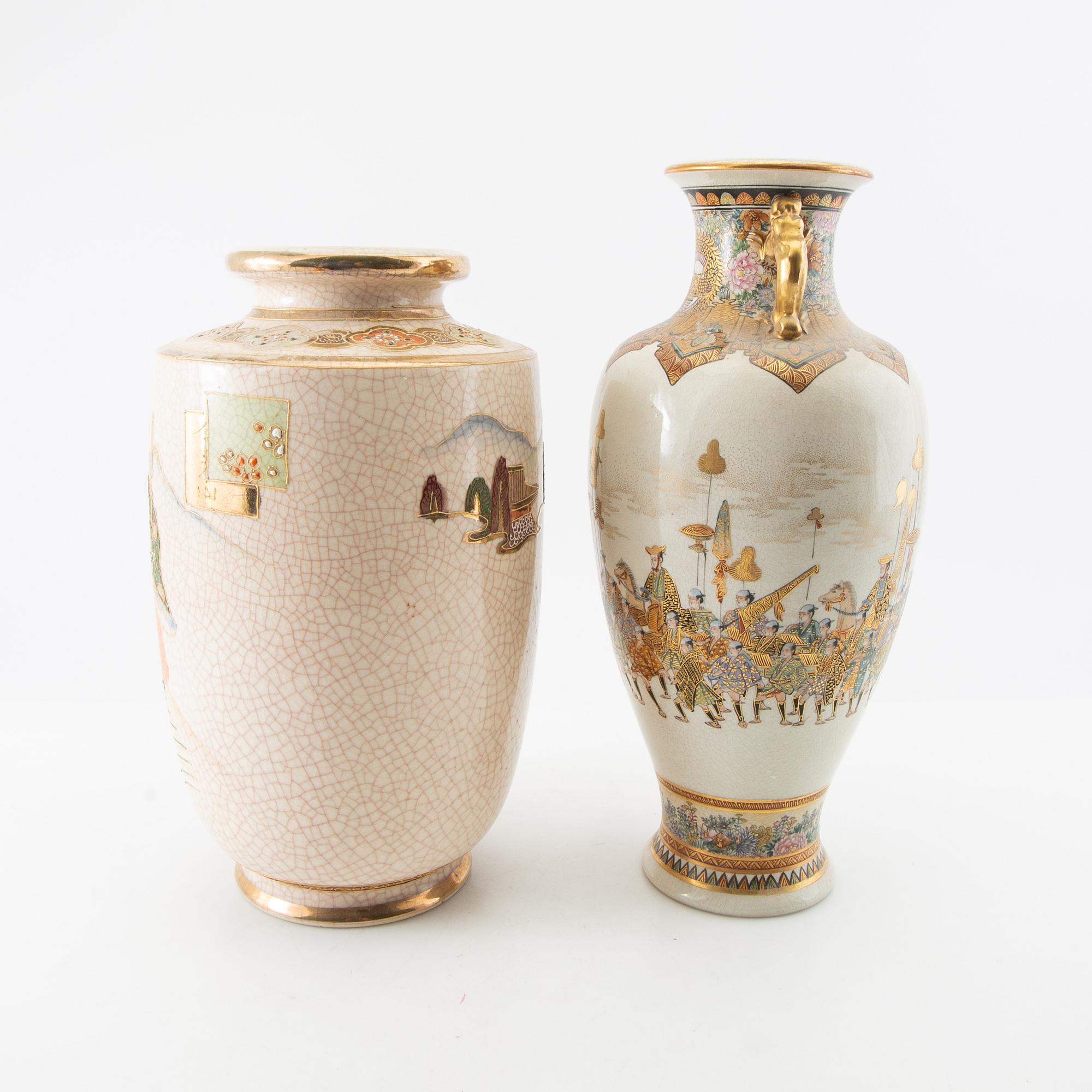 Vases 2 pcs Satsuma Japan 20th century porcelain.