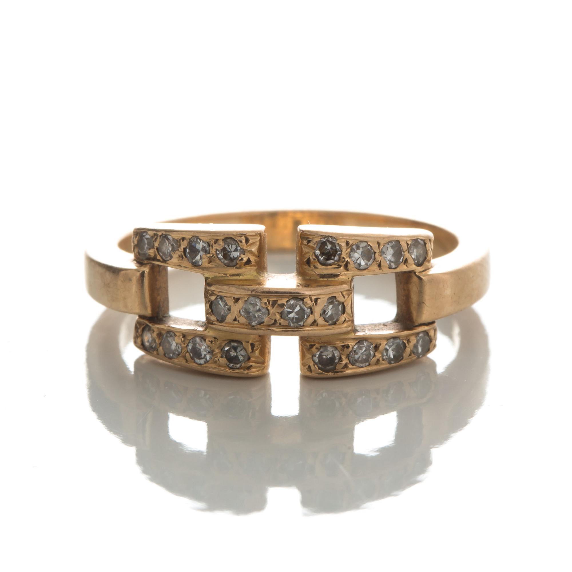 RING, 18k guld med diamanter totalt ca 0,19 ct. Vikt ca 4 gram.