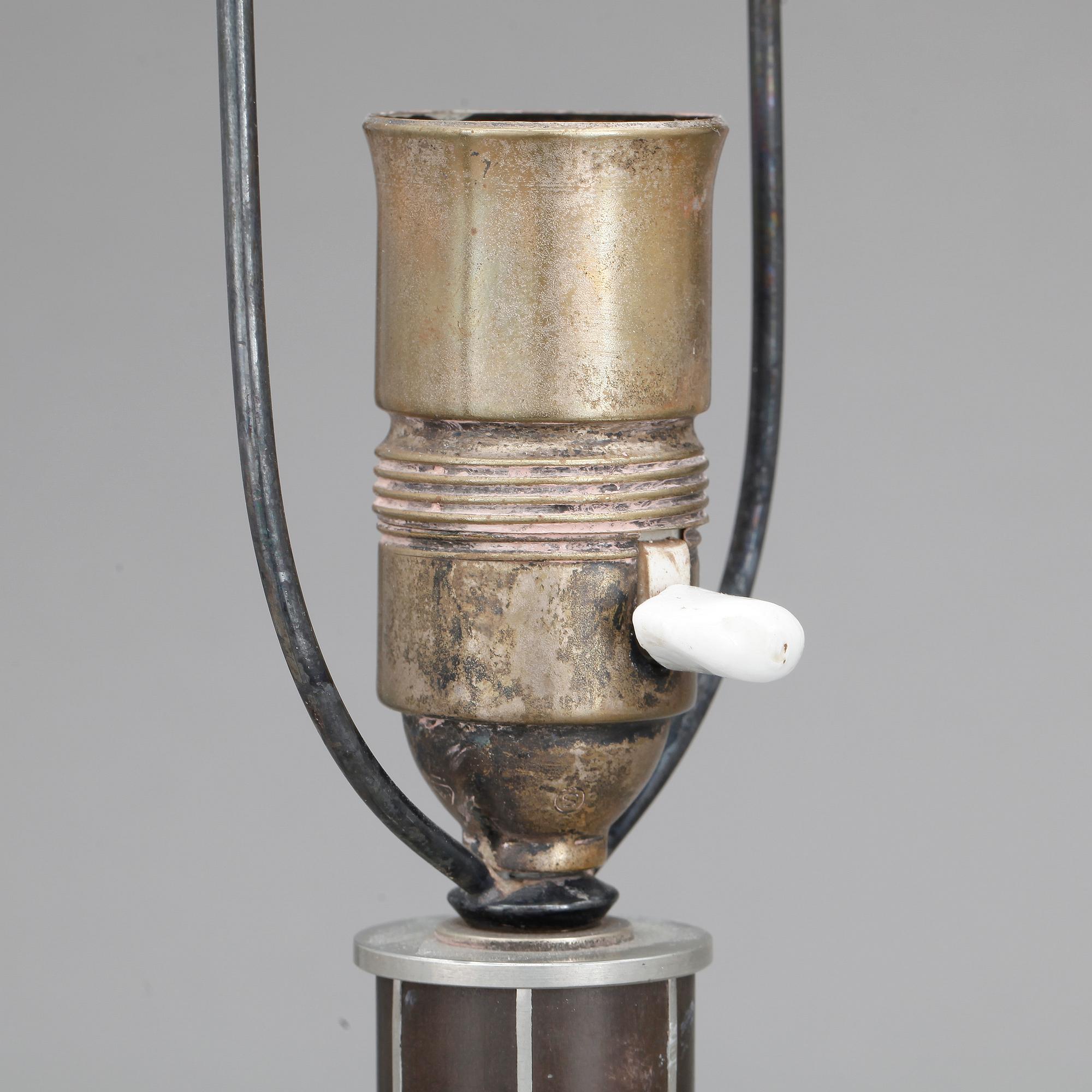 BORDSLAMPA, tenn, CG Hallberg Stockholm, 1920/30-tal.