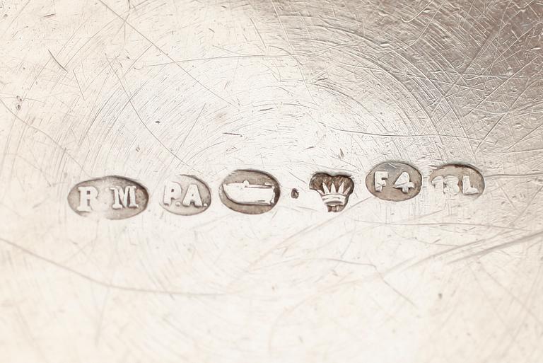 BÄGARE, 2 st, silver, 1800/1900-tal. Vikt ca 165 gram.