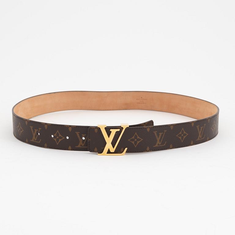 Louis Vuitton, a monogram canvas 'LV Initiales' belt, size 95, 2008.