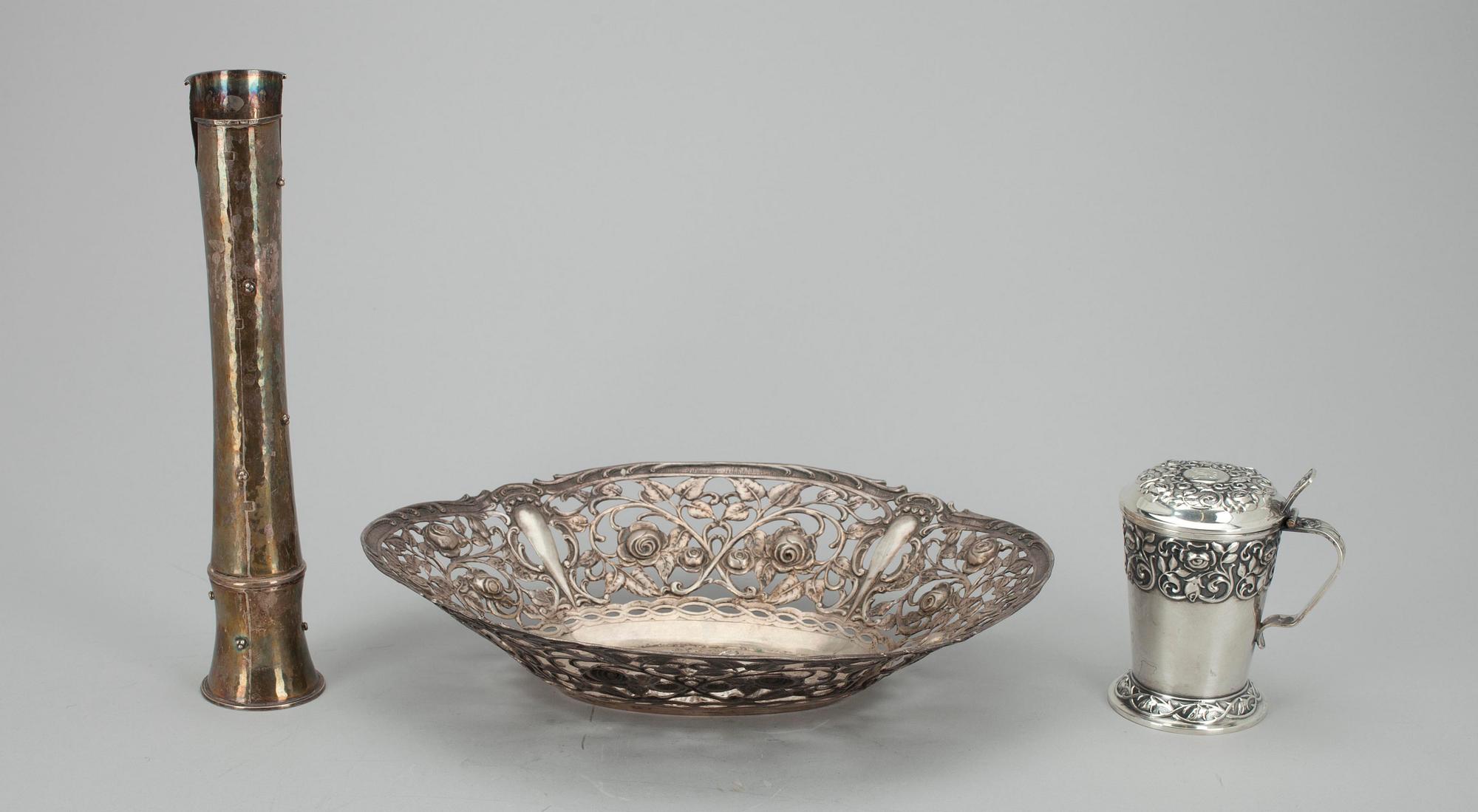 SKÅl, STOP samt VAS, silver. Tot. vikt ca 527,4 gr.