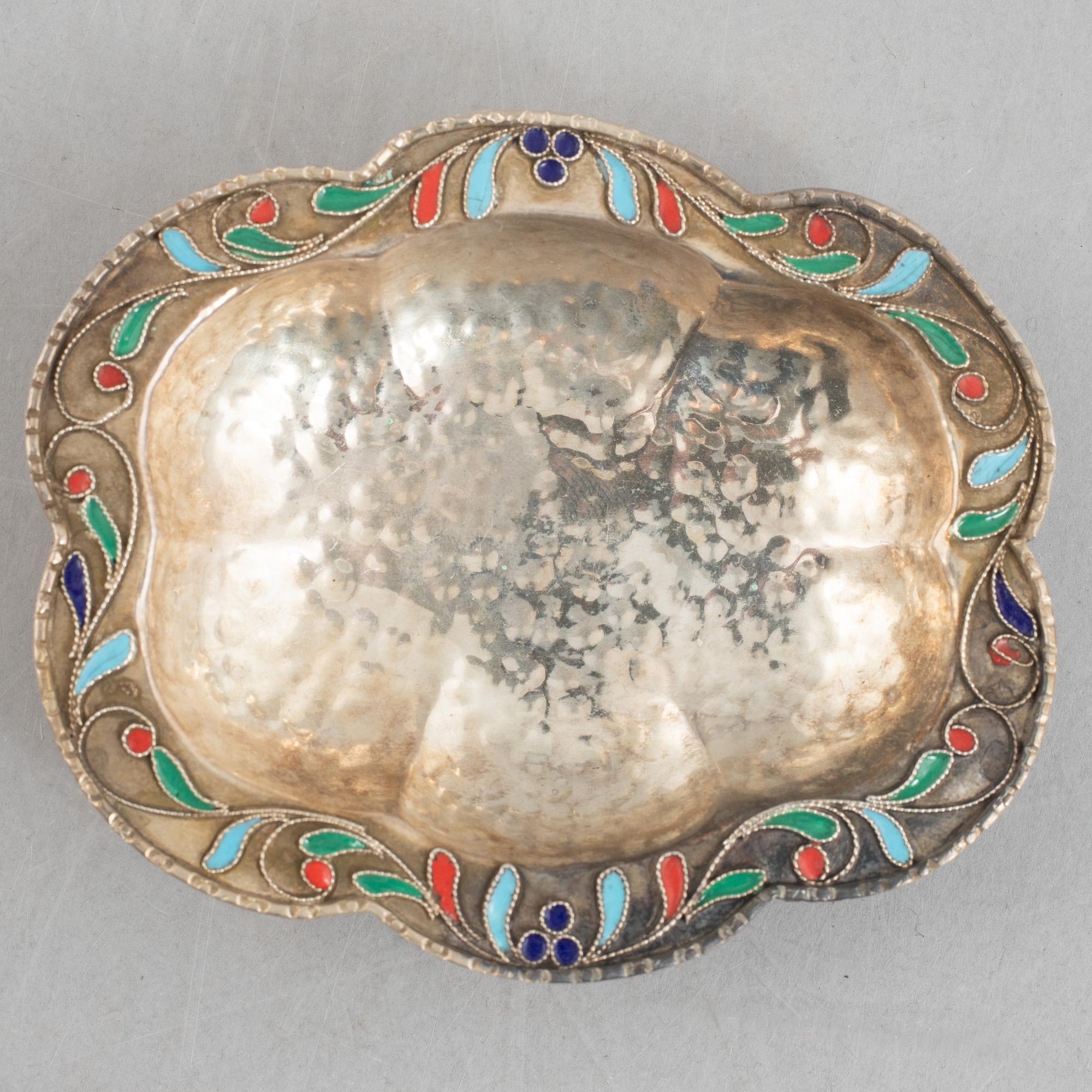 Five pieces of silver, including Norway and Germany, 20th century.
