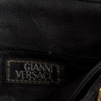 VÄSKA, Gianni Versace.