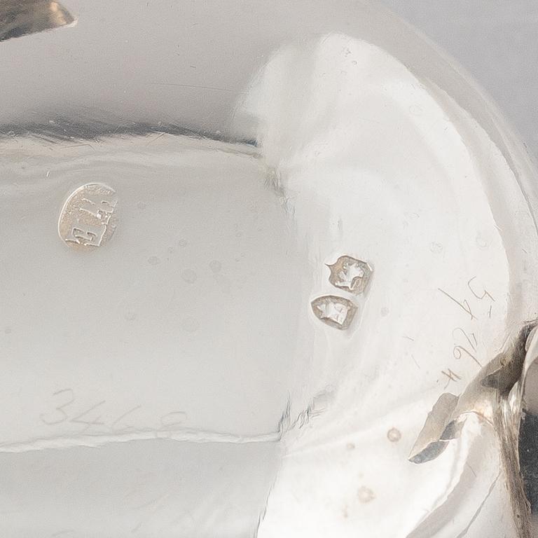 Four English Silver Salt Cellars, mark of William Evans, London 1883.