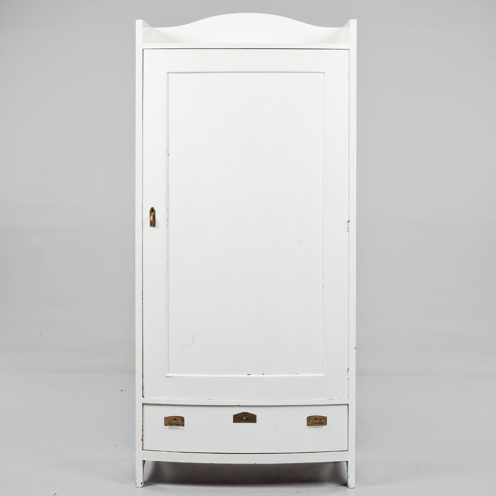 LINNESKÅP, jugend, 1900-talets första del.