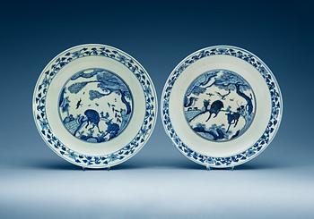 A pair of blue and white chargers, Ming dynasty, Wanli (1573-1619).