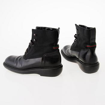 GUCCI, KÄNGOR, storlek 39.