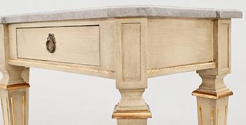 SIDEBOARD, gustaviansk stil, 1900-talets första hälft.