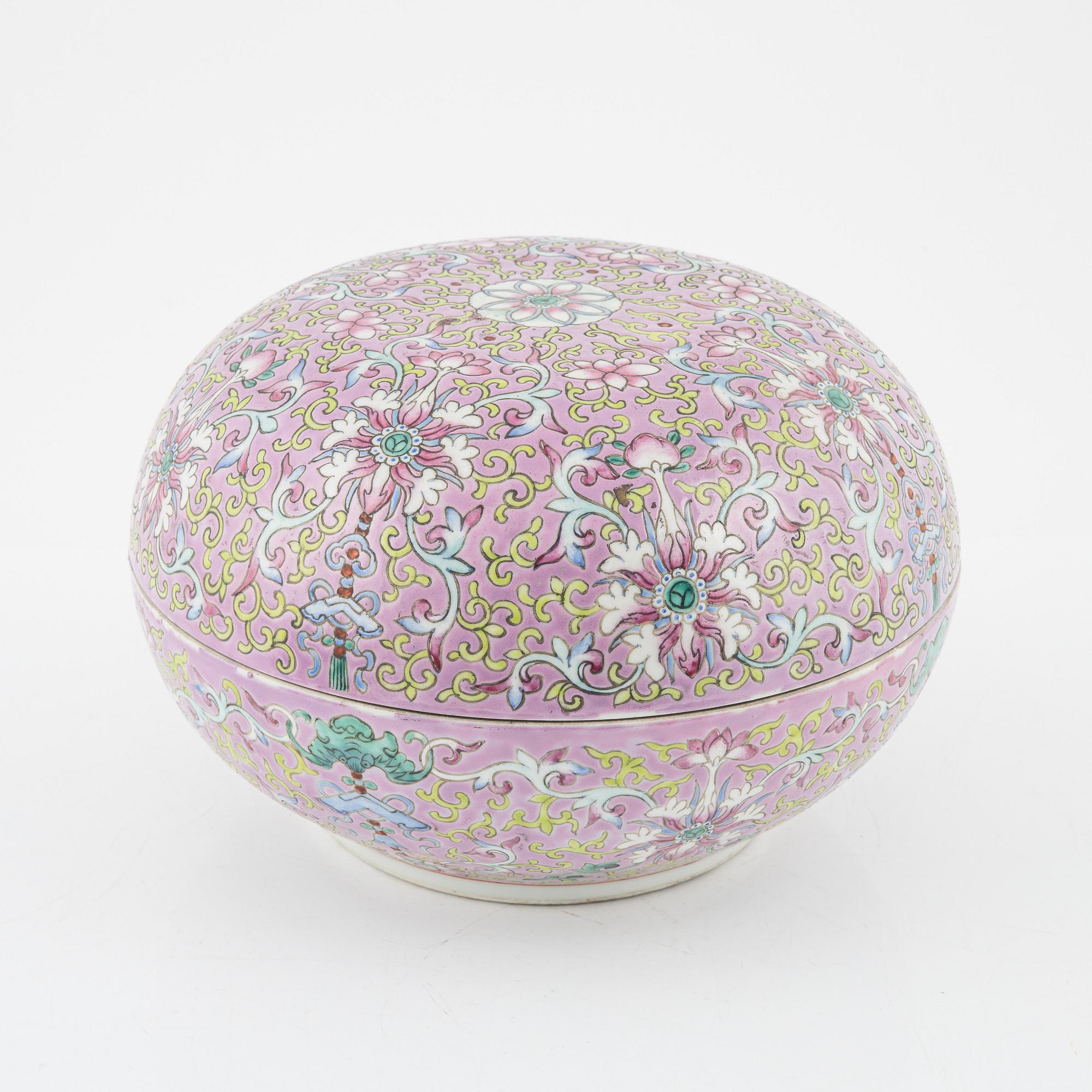 Ask med lock, porslin, Kina, 1800-tal.