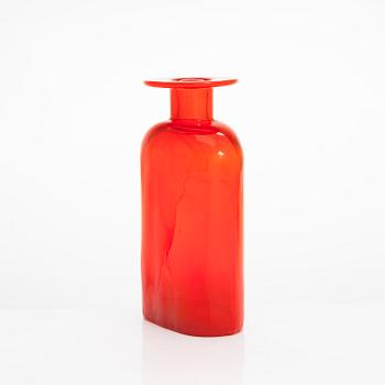 Kaj Franck, An 'Art Rosso' glass bottle, signed Kaj Franck Nuutajärvi Notsjö.