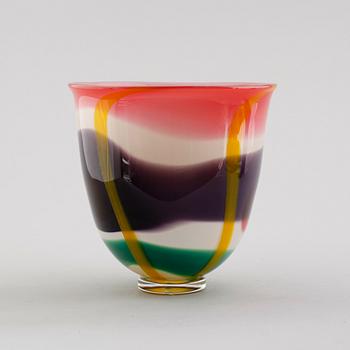 VAS, glas, Berit Johansson, Sjöhyttan, signerad, daterad 1994.