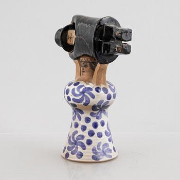 Lisa Larson, figurin, stengods, "Samhällsdebatten", Gustavsberg.