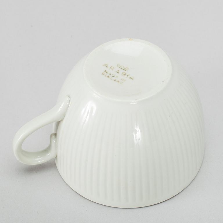 SERVISDELAR, 86 delar, "Sointu" design Kaj Franck, Arabia 1960-tal.