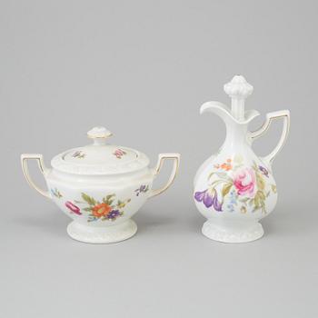 MATSERVIS, 117 delar, porslin. Rosenthal, "Maria" 1900-tal.