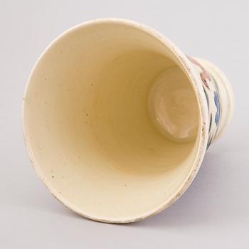 Gerda Thesleff, MALJAKKO, kivitavaraa, signeerattu GT.