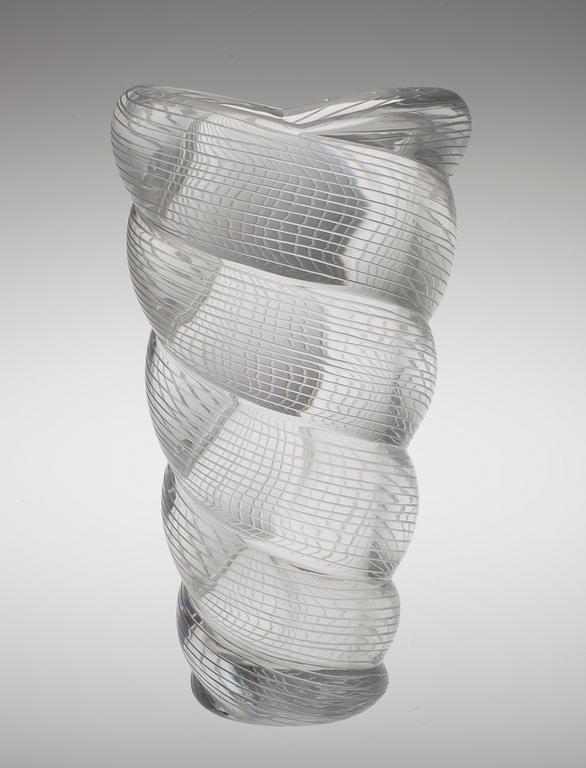 Gunnel Nyman, A VASE.