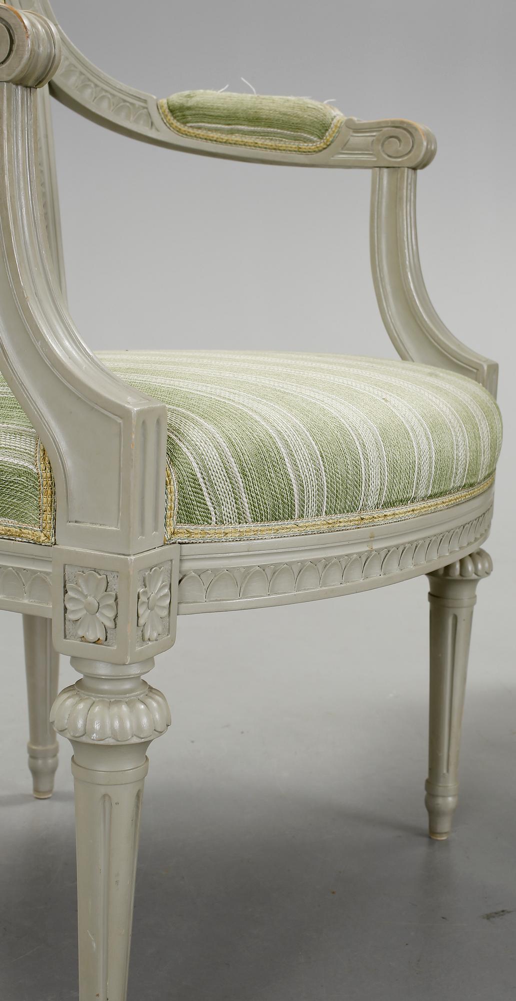 KARMSTOLAR, ett par, gustaviansk stil, Torsten Sylvén, 1900-talets andra hälft.