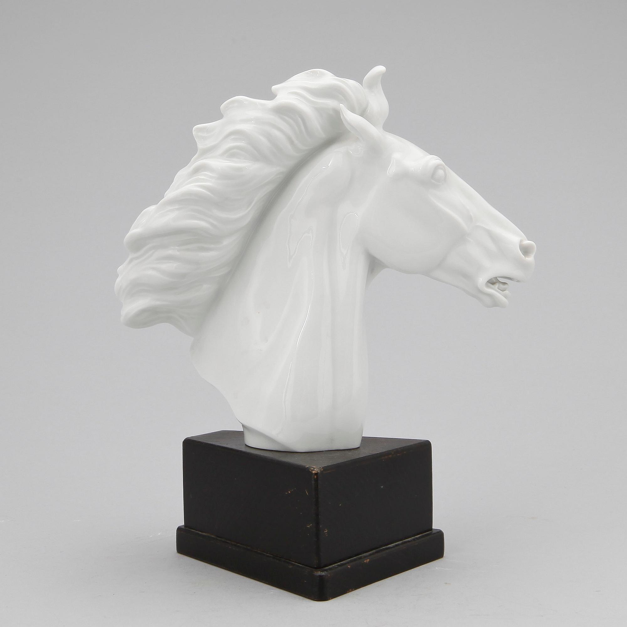 FIGURIN, porslin, Erich Oehme, Meissen 1949.