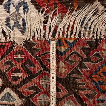 Matto, a kilim, an antique Anatolian probably, ca 297-315 x 247-253,5 cm.