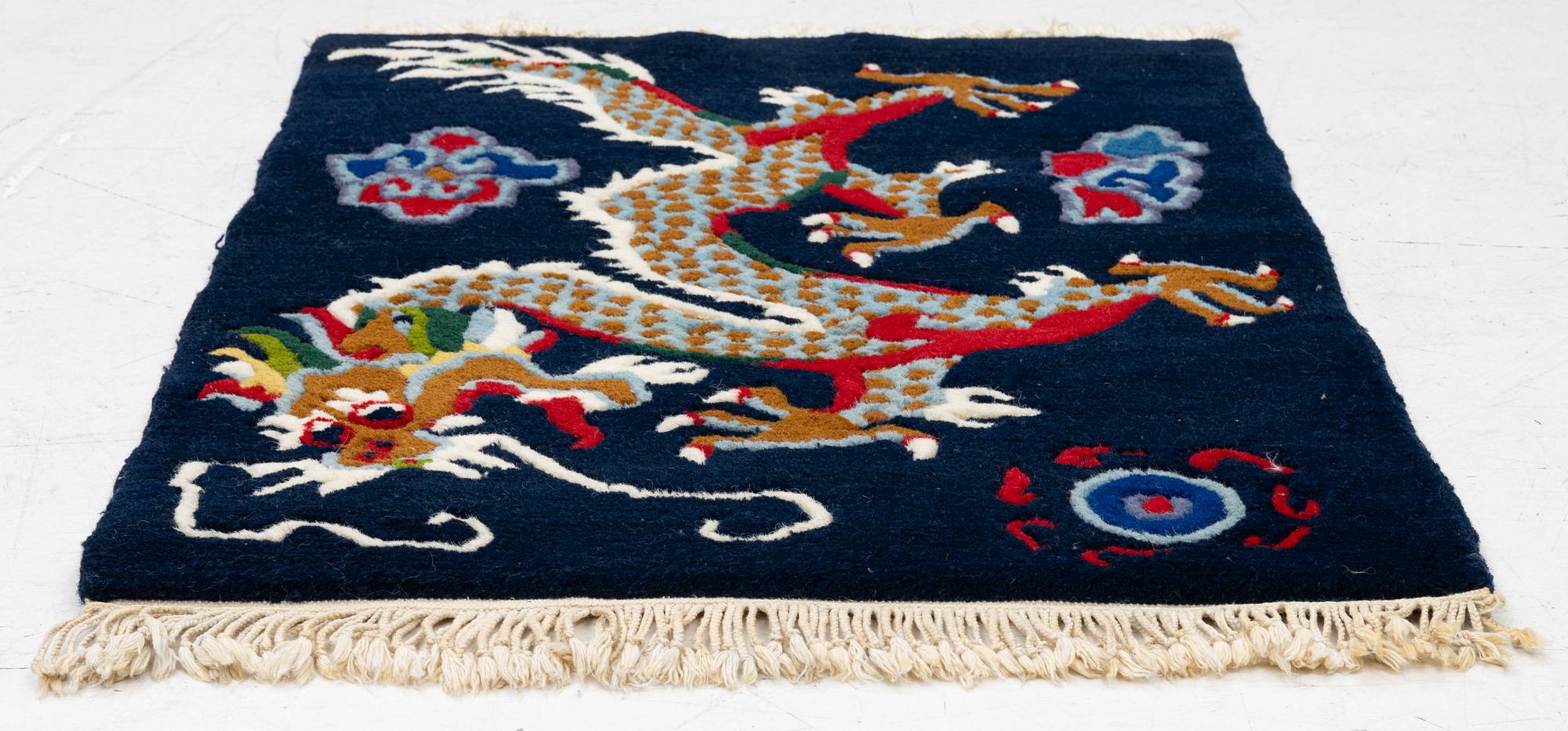 Rug, old Tibet, approx. 84 x 63 cm.