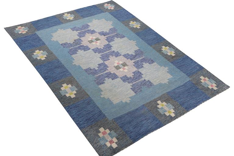 Ingegerd Silow, matta, röllakan, signerad IS, ca. 227 x 164 cm.