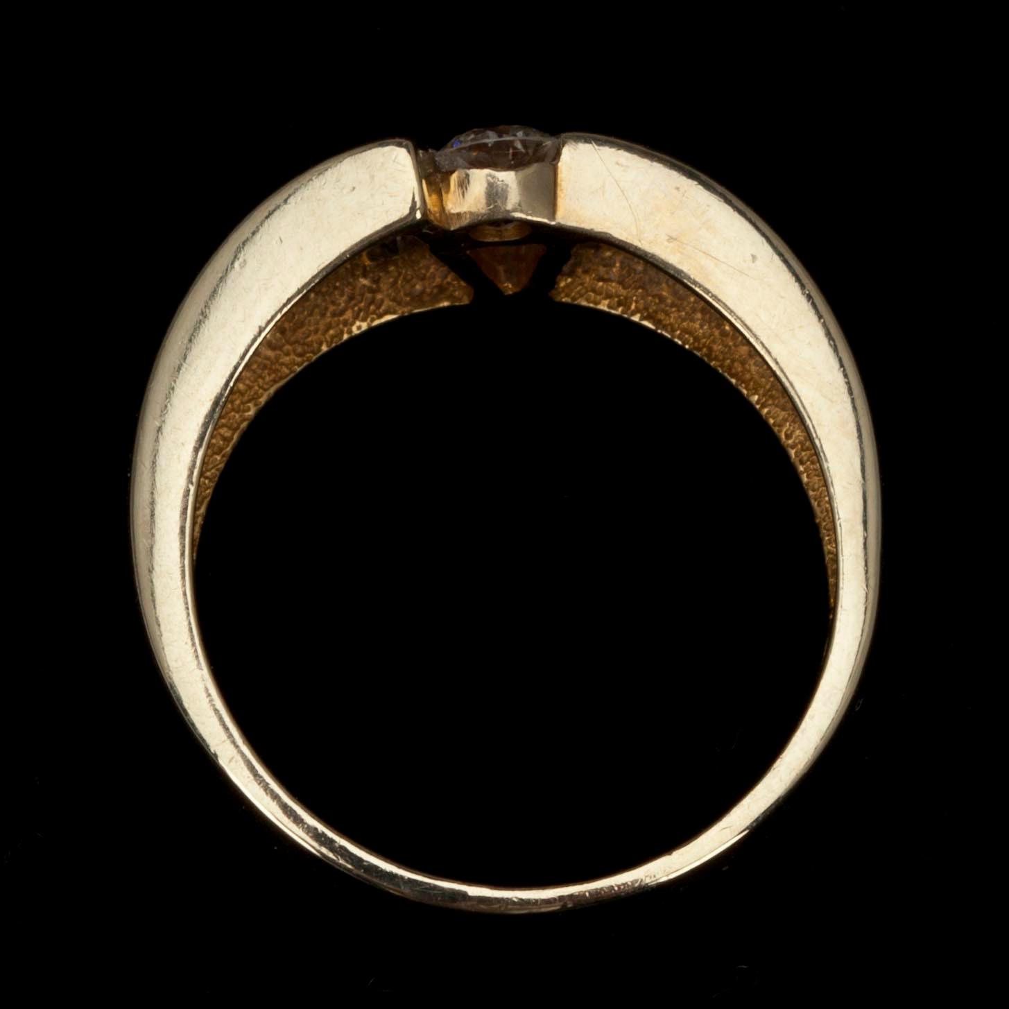 RING, guld 14K, briljantslipade diamater. Finska kontrollstämplar 1996. Vikt tot. 5,6 g.