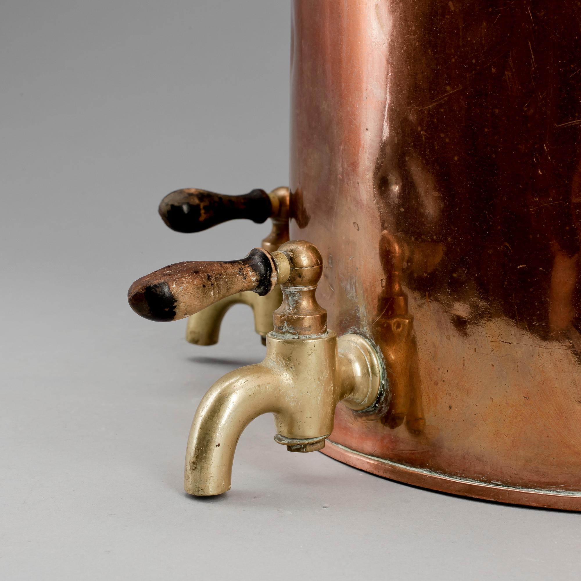 CISTERN, koppar, 1800-talets andra hälft.