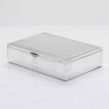 A silver cigar box, Auran Kultaseppä oy, Turku 1951.