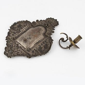 A wall light, 17th/18th Century.
