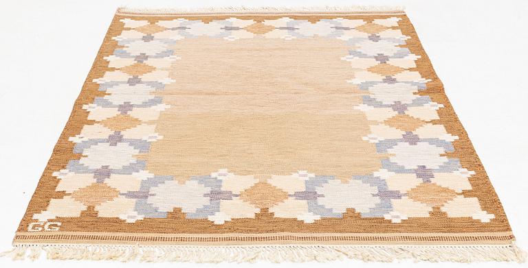 Matta, röllakan, signerad GG, ca 235 x 170 cm.