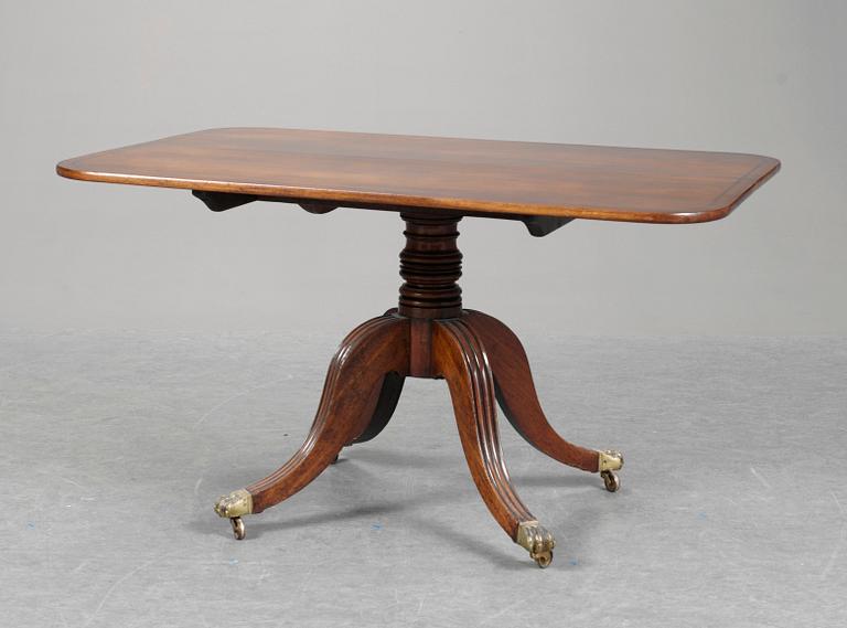 BORD, s.k. breakfast table. England 1800-tal.