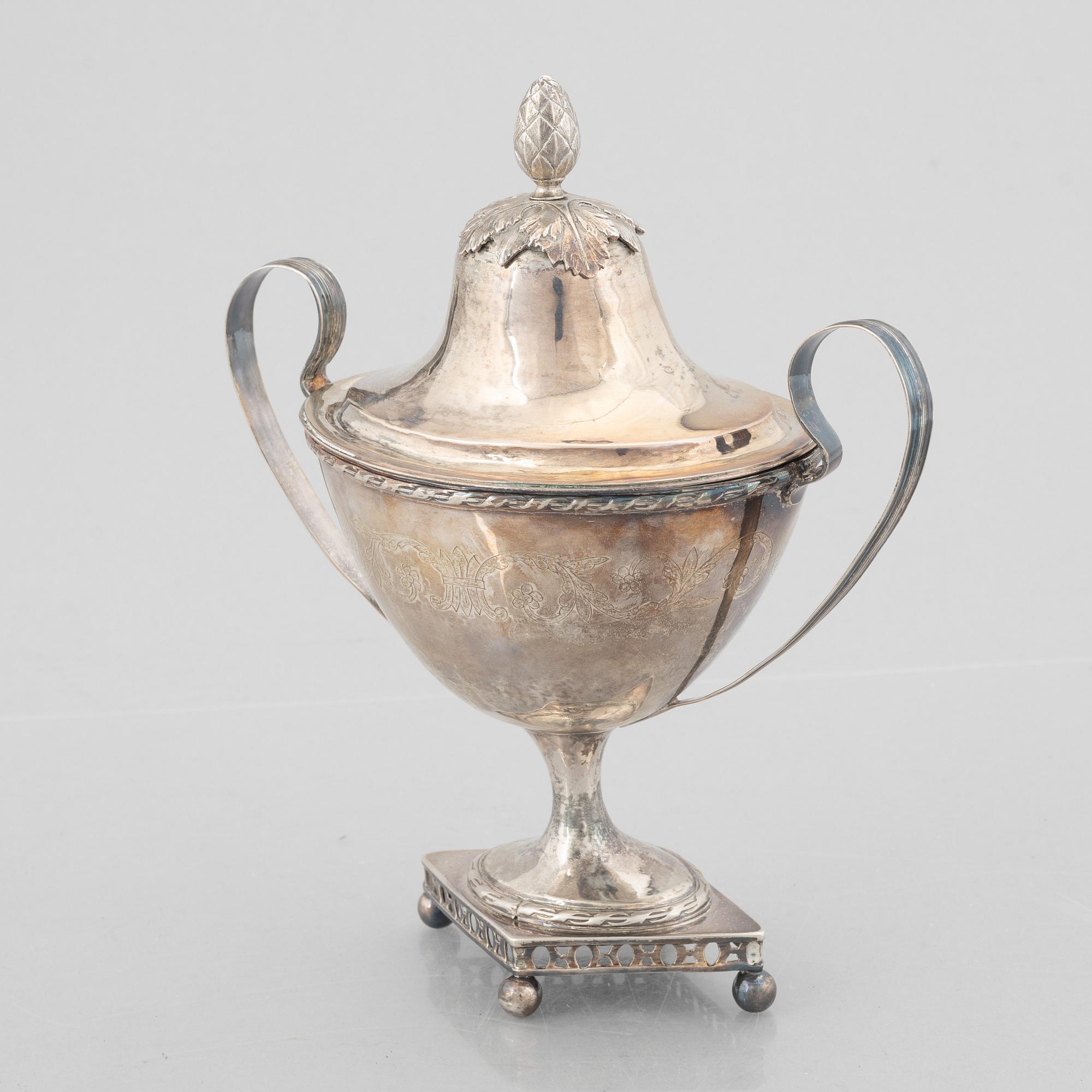A Swedish Gustavian Lided Silver Sugar Bowl, mark of Johan Henrik Leffler, Falun 1810.