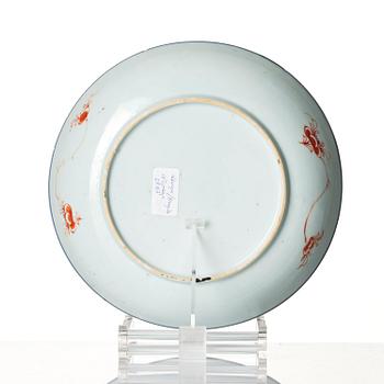 A famille verte dish, Qing dynasty, Kangxi (1662-1722).