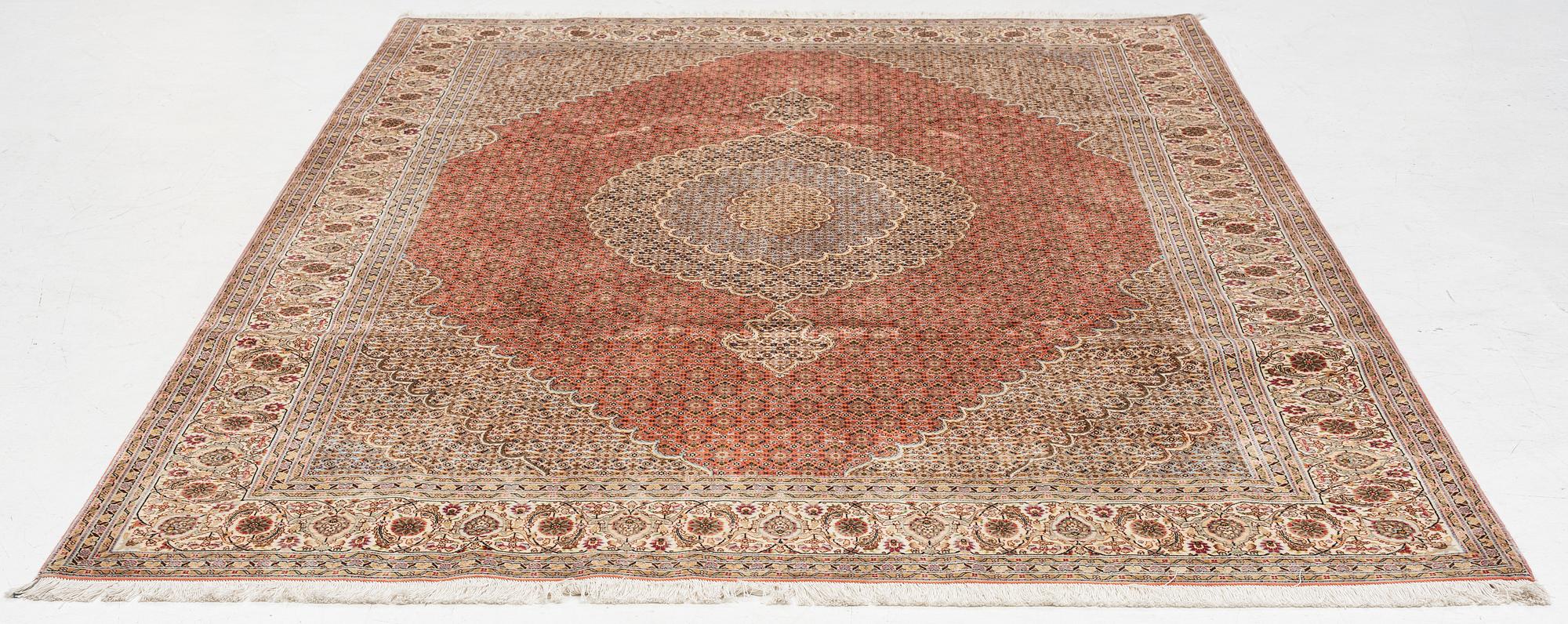 Carpet, Tabriz, approx. 300 x 205 cm.