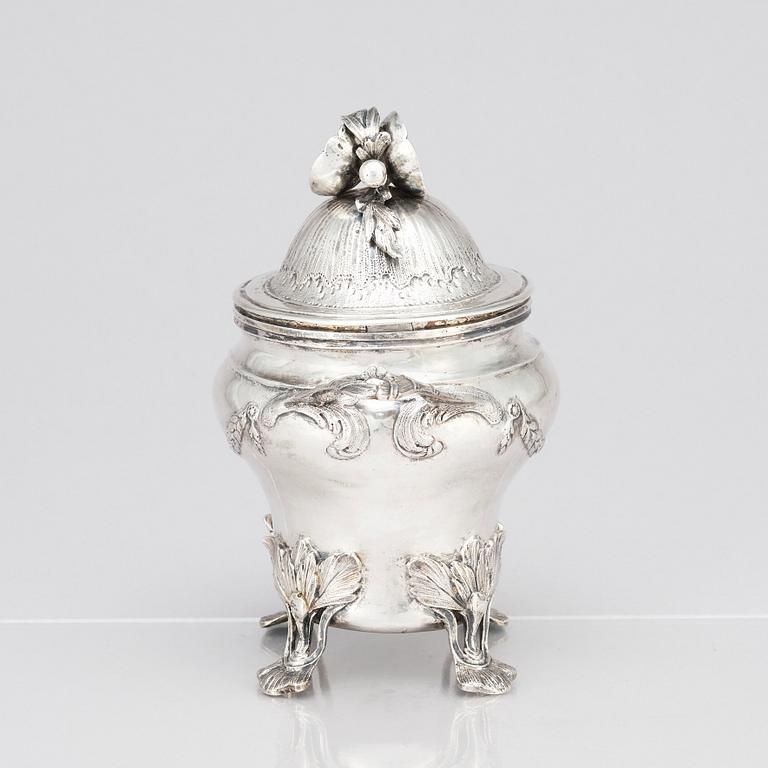 A Swedish 18th century sugar-bowl with lid, mark of Carl Klingwall, Västerås 1771.