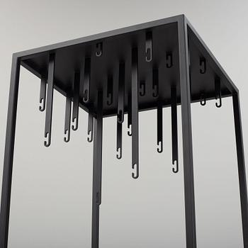 Alexander Lervik, "Atelier Floor Hanger", klädhängare, Design House Stockholm, 2020.