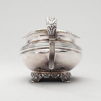 SOCKERSKÅL, sterling silver, Rebecca Emes & Edw. Barnard I, London 1825. Vikt 392 g.